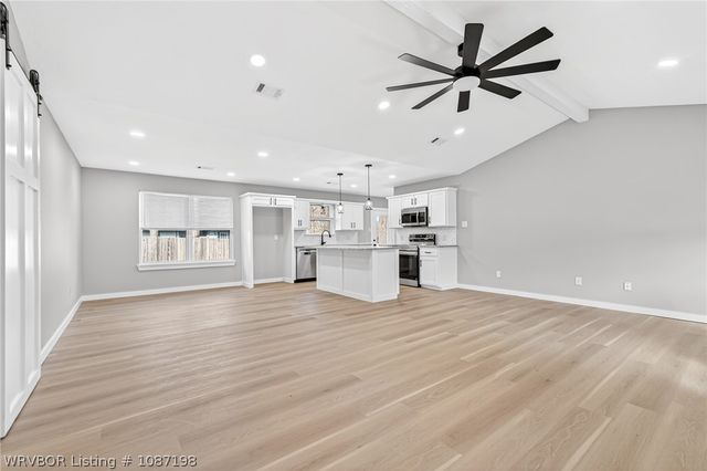 2300 Pine Lane, Barling, AR 72923