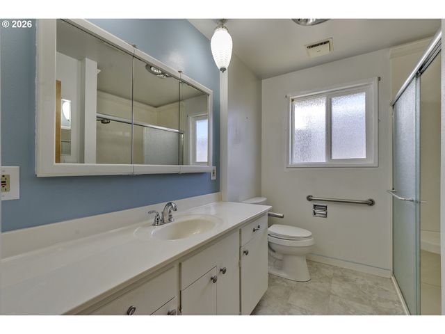 1616 WILLAMINA Ave, Forest Grove, OR 97116