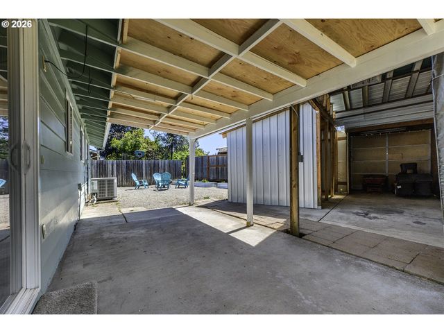 1616 WILLAMINA Ave, Forest Grove, OR 97116