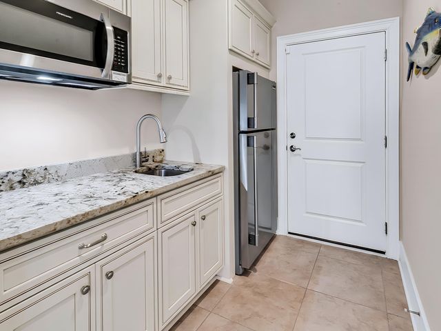 3867 Spanner Way, Murrells Inlet, SC 29576
