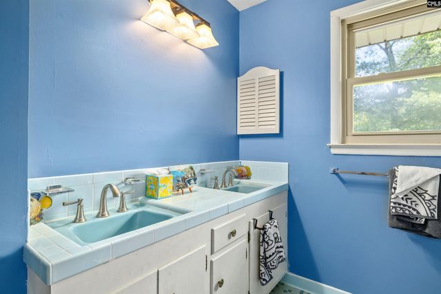1702 ELM ABODE, Columbia, SC 29210