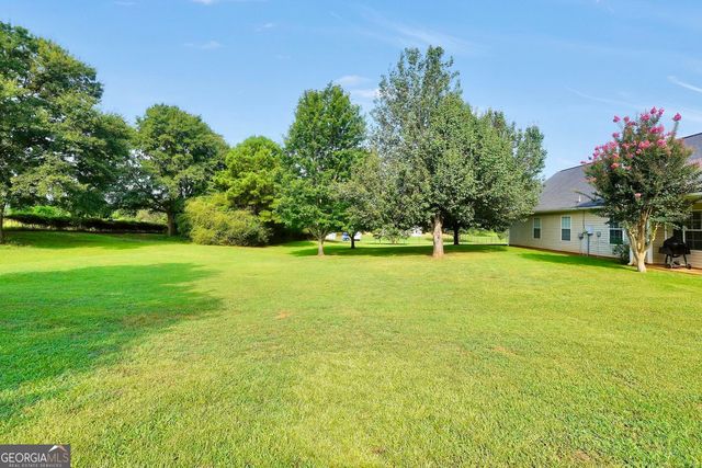 1130 Larkspur Drive, Locust Grove, GA 30248