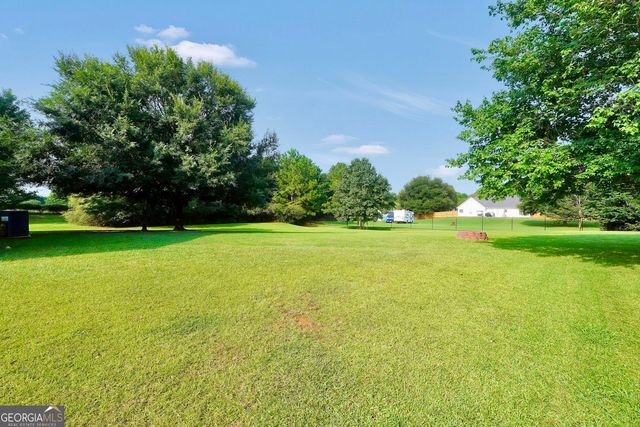 1130 Larkspur Drive, Locust Grove, GA 30248