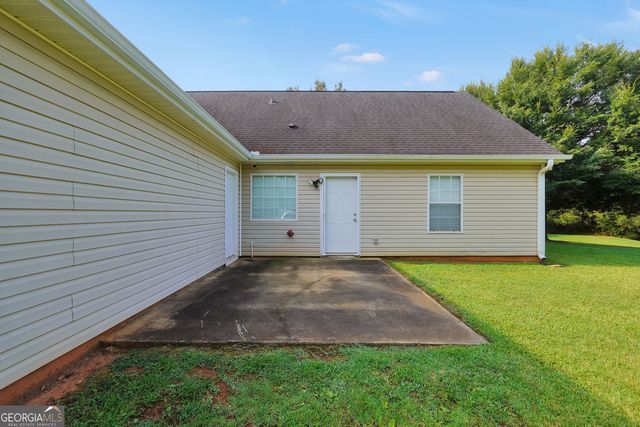 1130 Larkspur Drive, Locust Grove, GA 30248