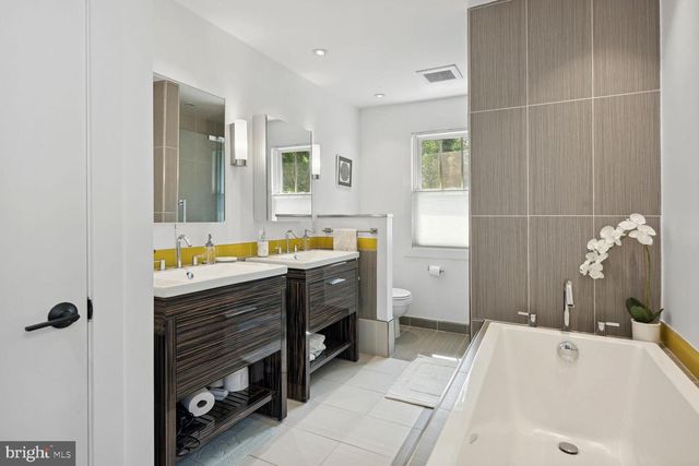 4208 MAPLE TER, Chevy Chase, MD 20815