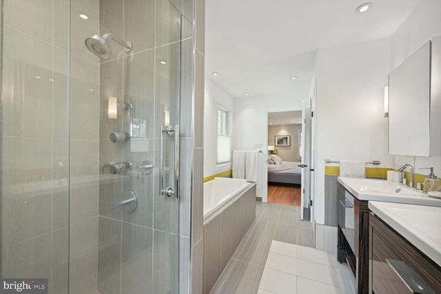 4208 MAPLE TER, Chevy Chase, MD 20815