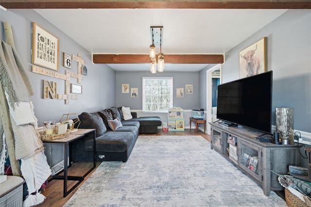 2928 Kings Mill Rd, Bethel Park, PA 15102