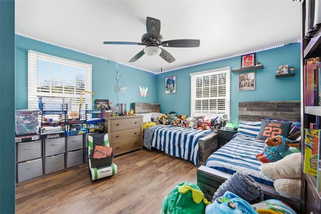 2928 Kings Mill Rd, Bethel Park, PA 15102