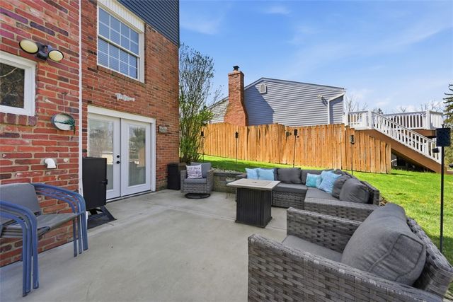 2928 Kings Mill Rd, Bethel Park, PA 15102
