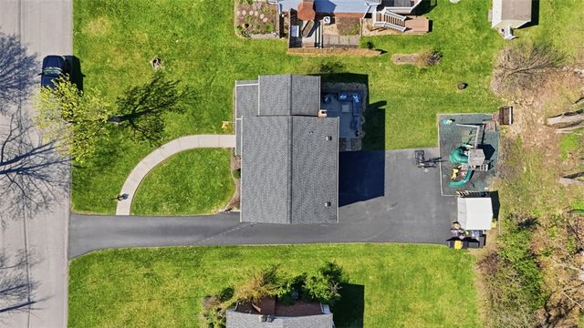2928 Kings Mill Rd, Bethel Park, PA 15102