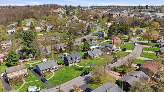2928 Kings Mill Rd, Bethel Park, PA 15102