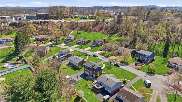 2928 Kings Mill Rd, Bethel Park, PA 15102