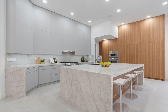 6451 SW 136th Lane, Southwest Ranches, FL 33330