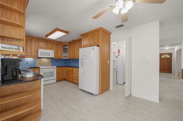 18004 NW 55TH PLACE, Alachua, FL 32615