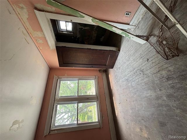 151 Mclean Street, Highland Park, MI 48203