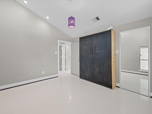 5603 Grape Street, Houston, TX 77096