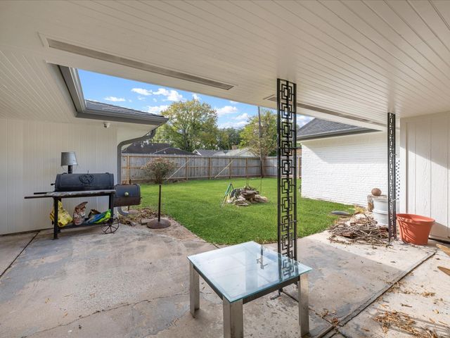 5603 Grape Street, Houston, TX 77096