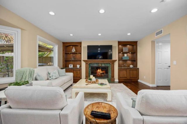 1025 Monterey Vista Way, Encinitas, CA 92024