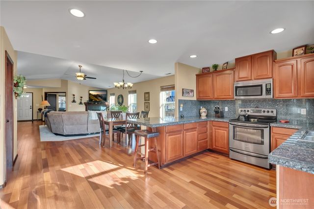 11426 178th Avenue Ct E, Bonney Lake, WA 98391