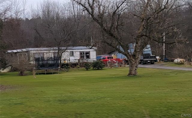 2064 Pilgrimport Road, Lyons, NY 14489