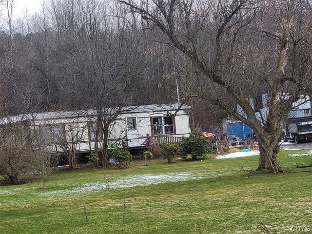 2064 Pilgrimport Road, Lyons, NY 14489