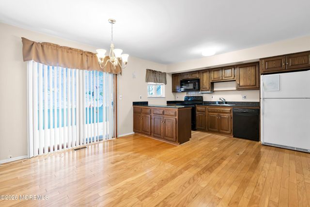 13 Mountain Ridge Drive, Cedar Grove, NJ 07009