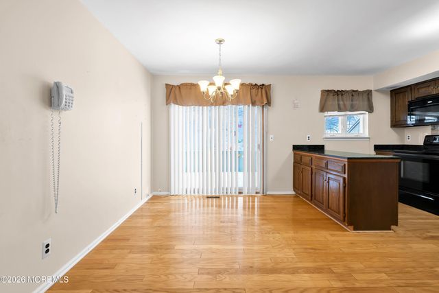 13 Mountain Ridge Drive, Cedar Grove, NJ 07009