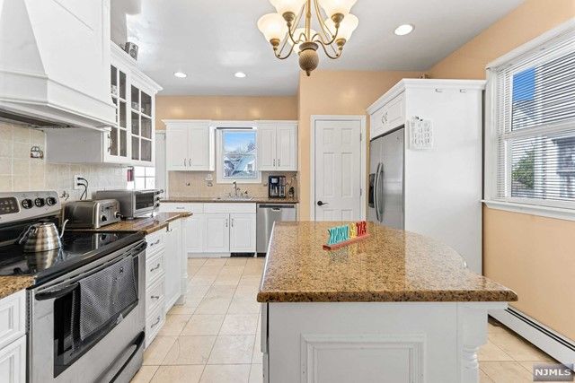 206 Mortimer Avenue, Rutherford, NJ 07070
