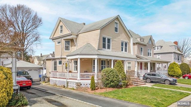 206 Mortimer Avenue, Rutherford, NJ 07070