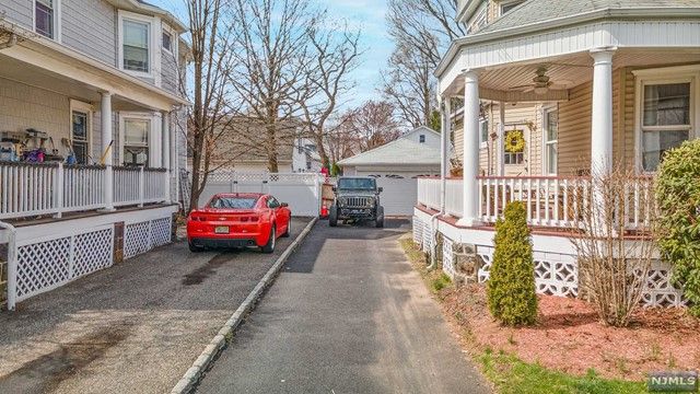 206 Mortimer Avenue, Rutherford, NJ 07070