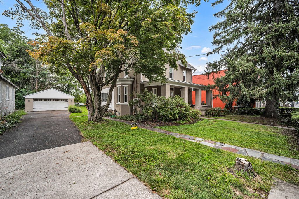 376 N MAIN ST, Doylestown, PA 18901
