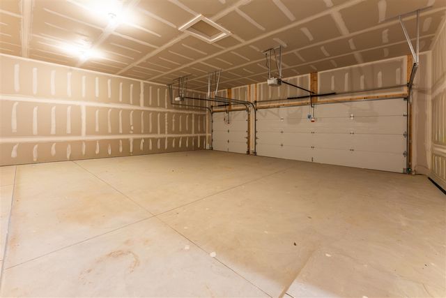 3331 Mill Lake Road, Lake Orion, MI 48360