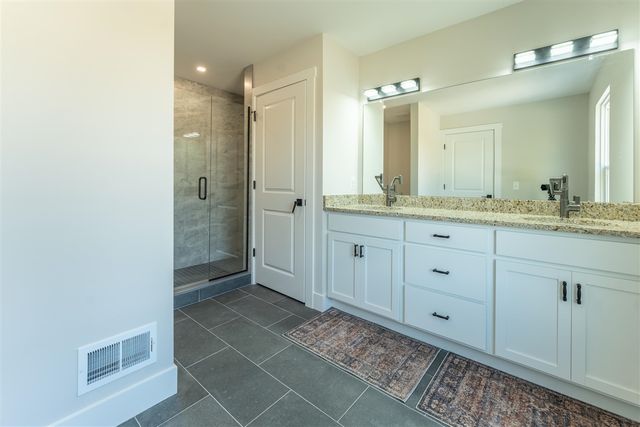 3331 Mill Lake Road, Lake Orion, MI 48360