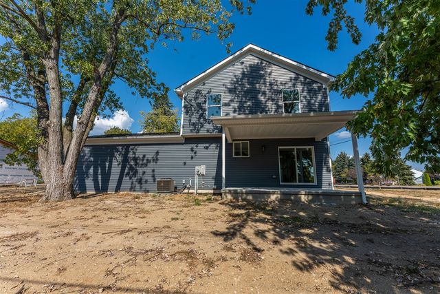 3331 Mill Lake Road, Lake Orion, MI 48360