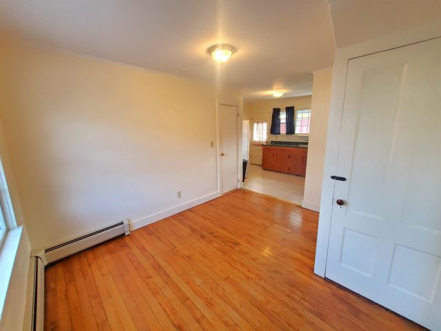 54 Linden Street, Brattleboro, VT 05301