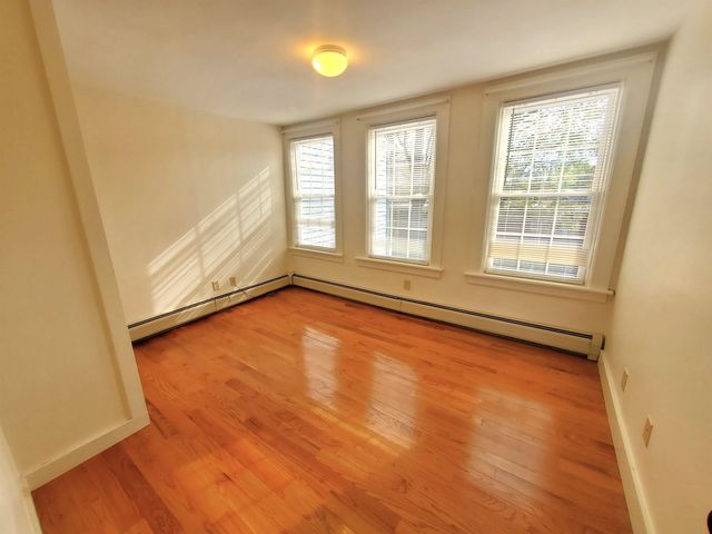 54 Linden Street, Brattleboro, VT 05301