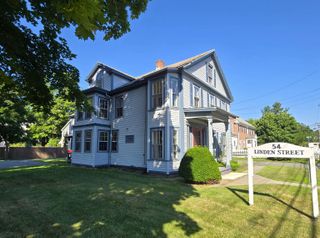 54 Linden Street, Brattleboro, VT 05301