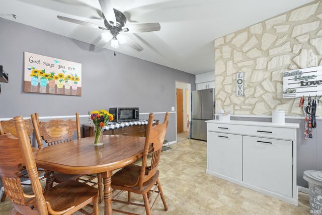 8220 Wyoming Pass, Fort Wayne, IN 46815