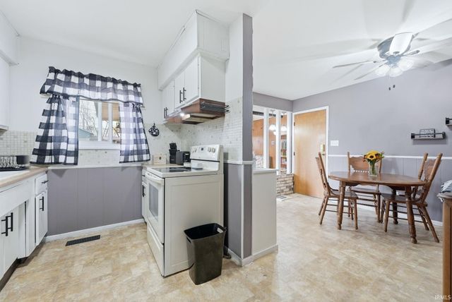 8220 Wyoming Pass, Fort Wayne, IN 46815