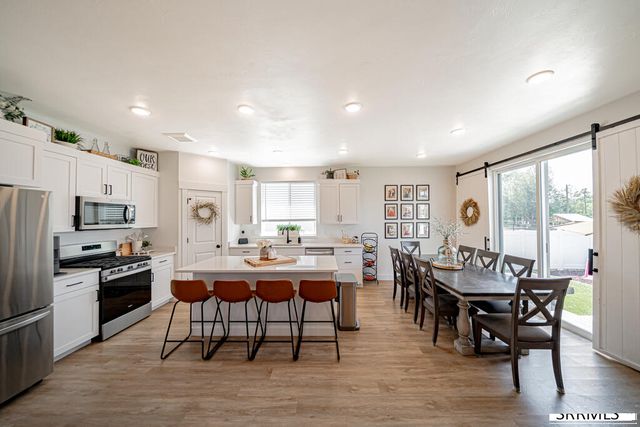 1462 N 805 E, Shelley, ID 83274