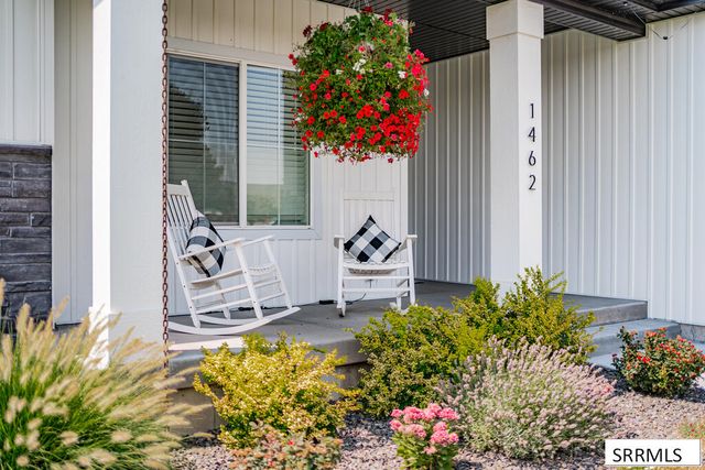 1462 N 805 E, Shelley, ID 83274
