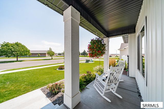 1462 N 805 E, Shelley, ID 83274