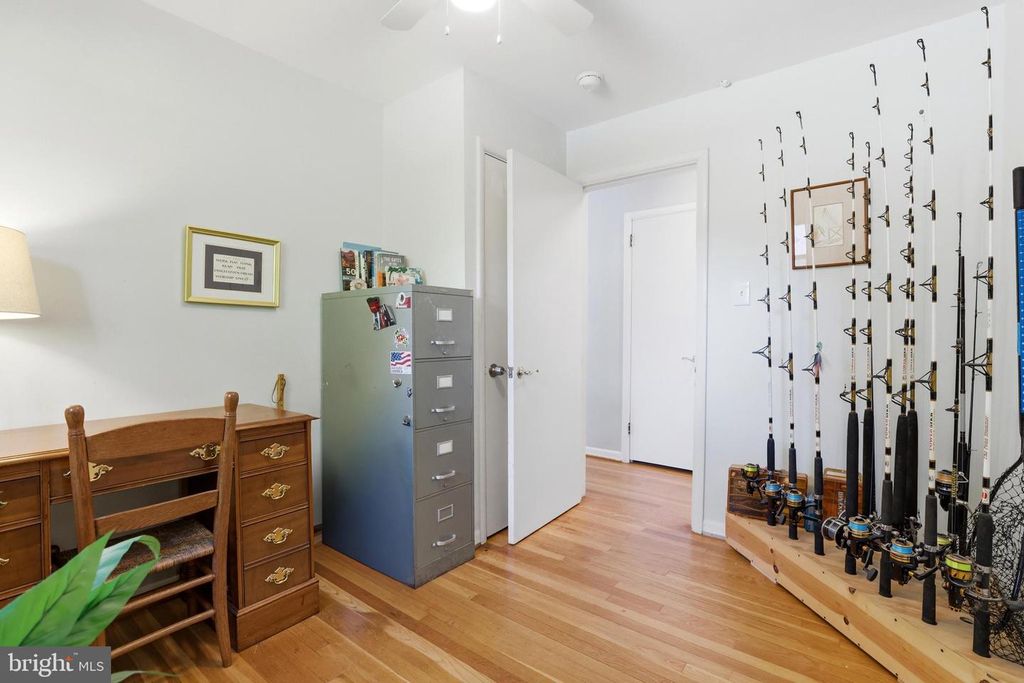 Image 28 of property listing at 735 WARREN DR, Annapolis, MD 21403