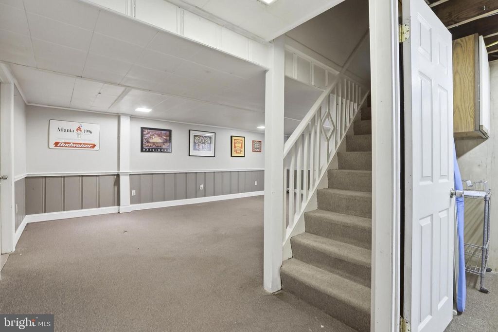 Image 29 of property listing at 735 WARREN DR, Annapolis, MD 21403