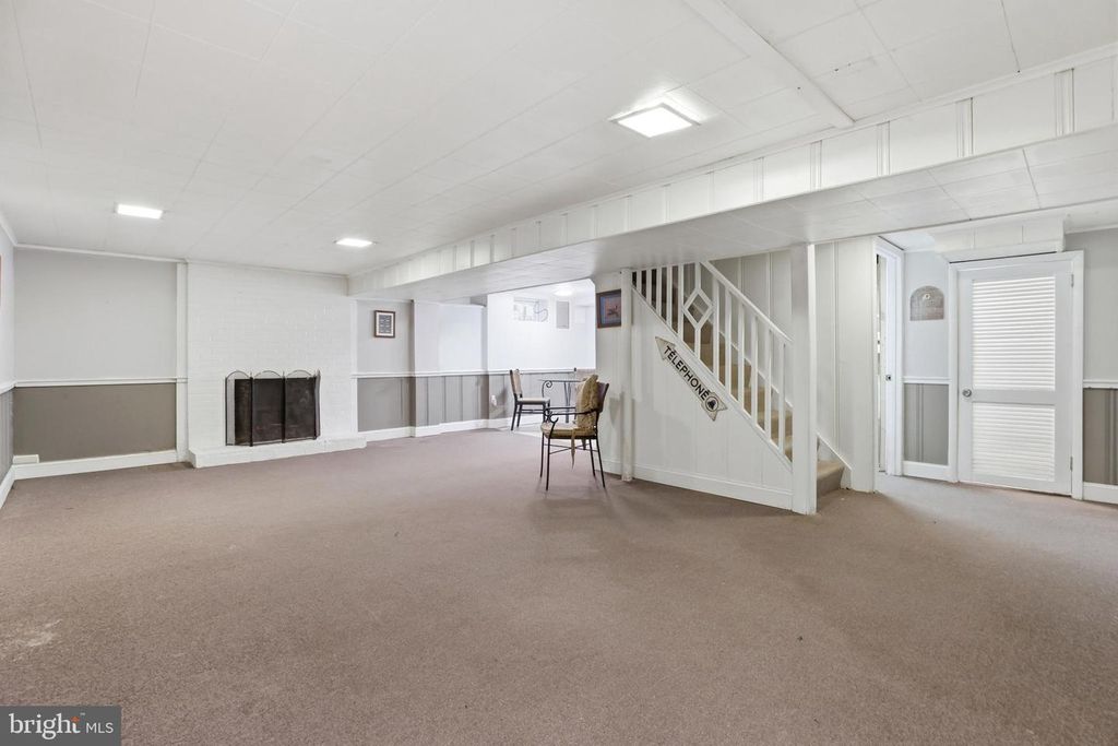Image 31 of property listing at 735 WARREN DR, Annapolis, MD 21403