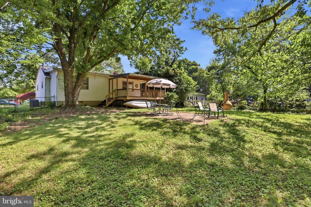 Image 47 of property listing at 735 WARREN DR, Annapolis, MD 21403