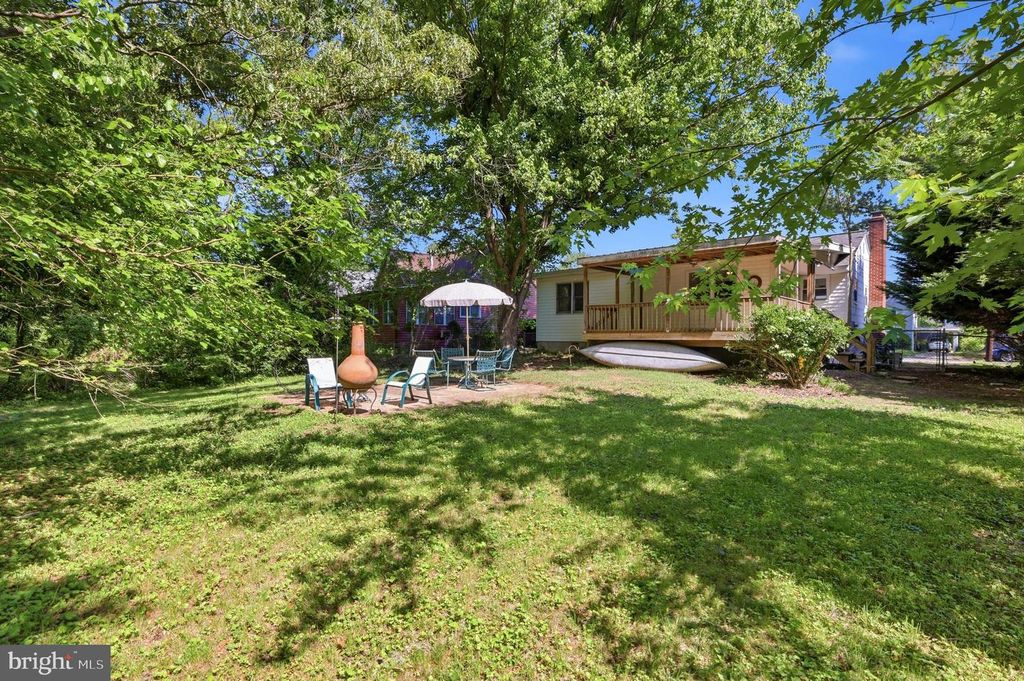 Image 49 of property listing at 735 WARREN DR, Annapolis, MD 21403