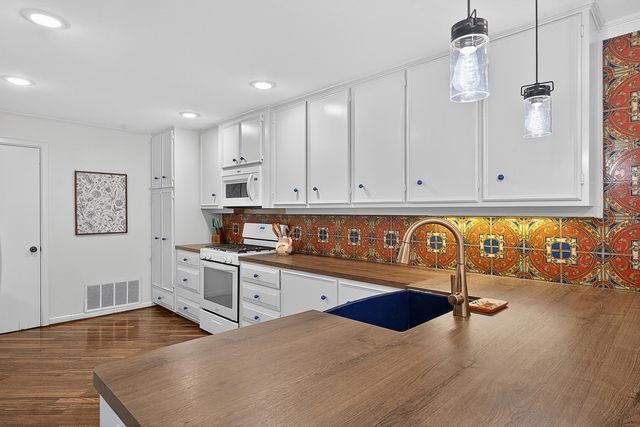 13 Iris Cir., Longview, TX 75601