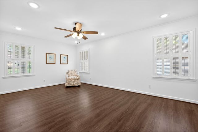 13 Iris Cir., Longview, TX 75601