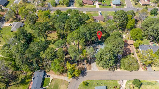 13 Iris Cir., Longview, TX 75601